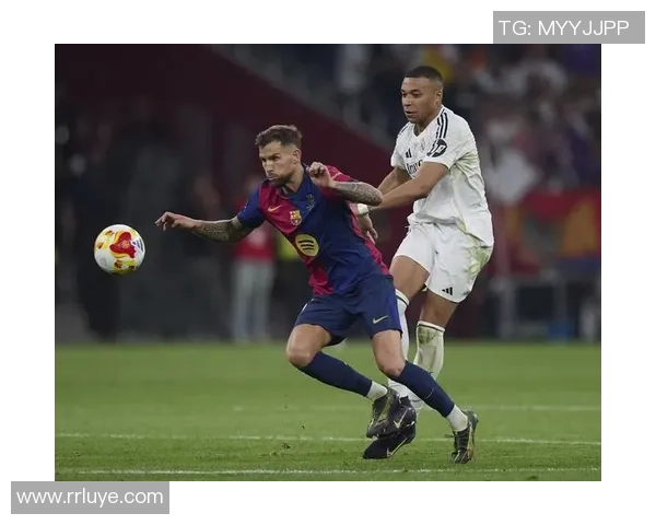 西班牙足球明星崛起之路从巴萨到皇家马德里逐梦与荣耀